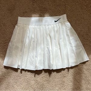 Rare Nike Dri-fit white pleated victory tennis skirt